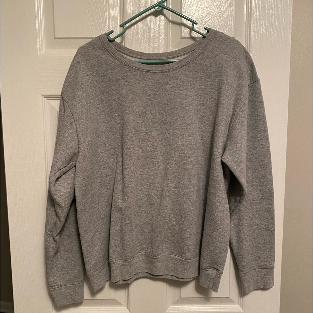 Sweatshirt